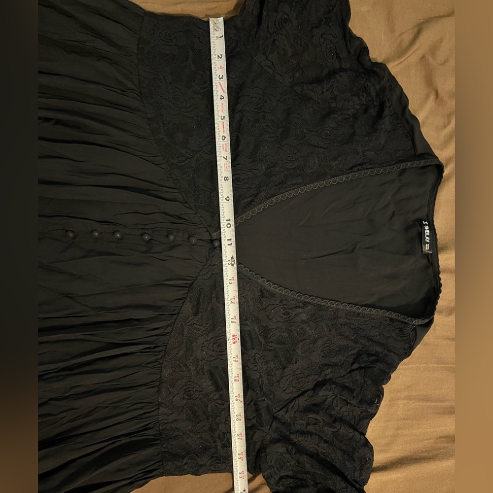 Black dress - Picture 5 of 6